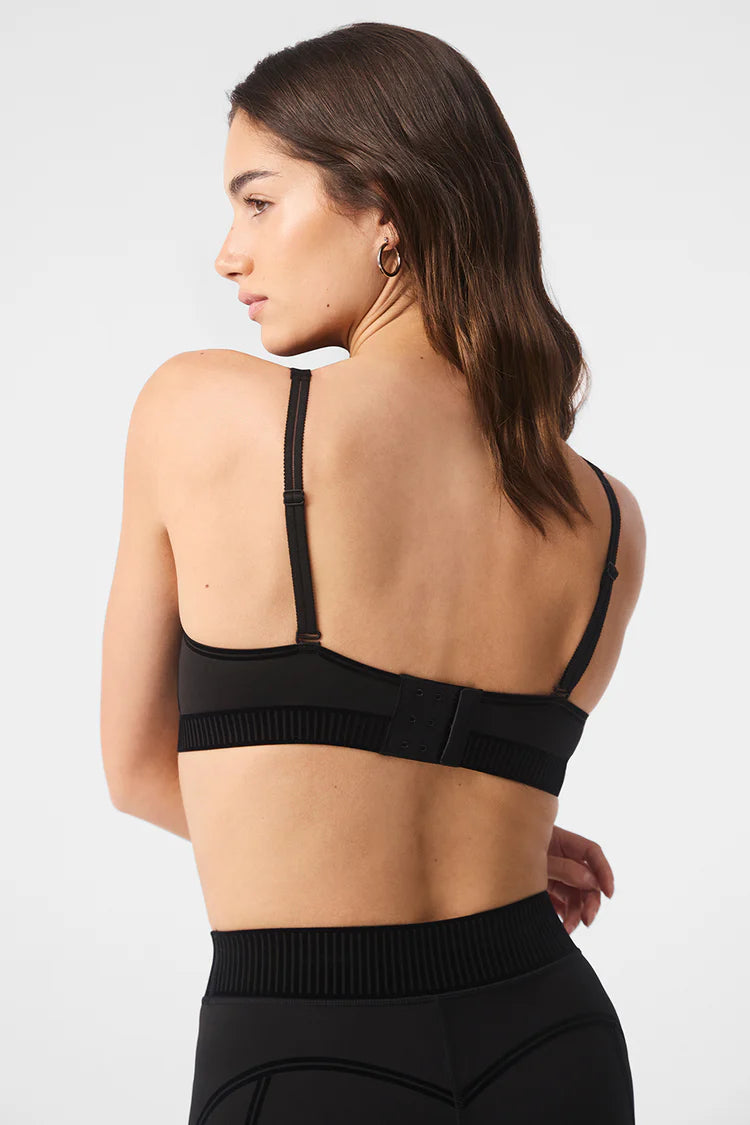 alo yoga Airlift Line Up Bra *Pre Order*