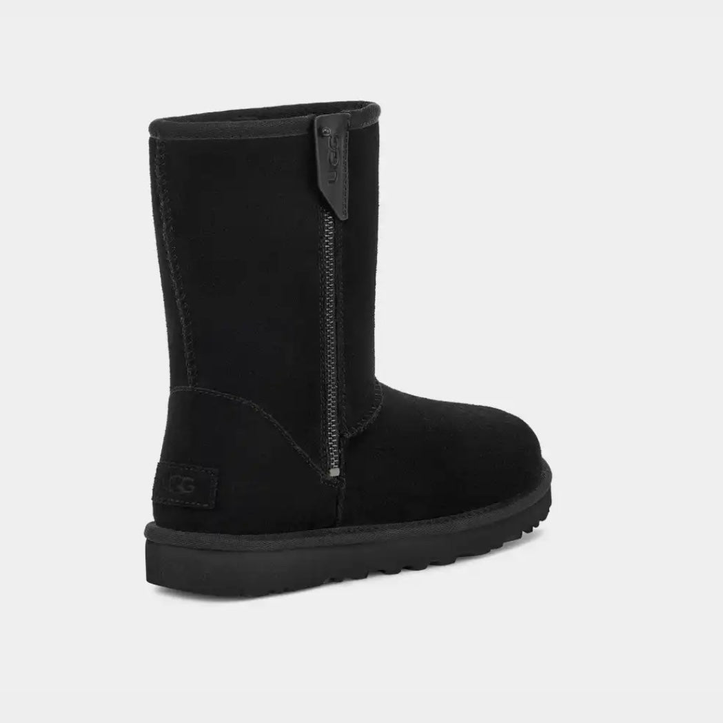 UGG Classic Short Bailey Zip *Pre Order*