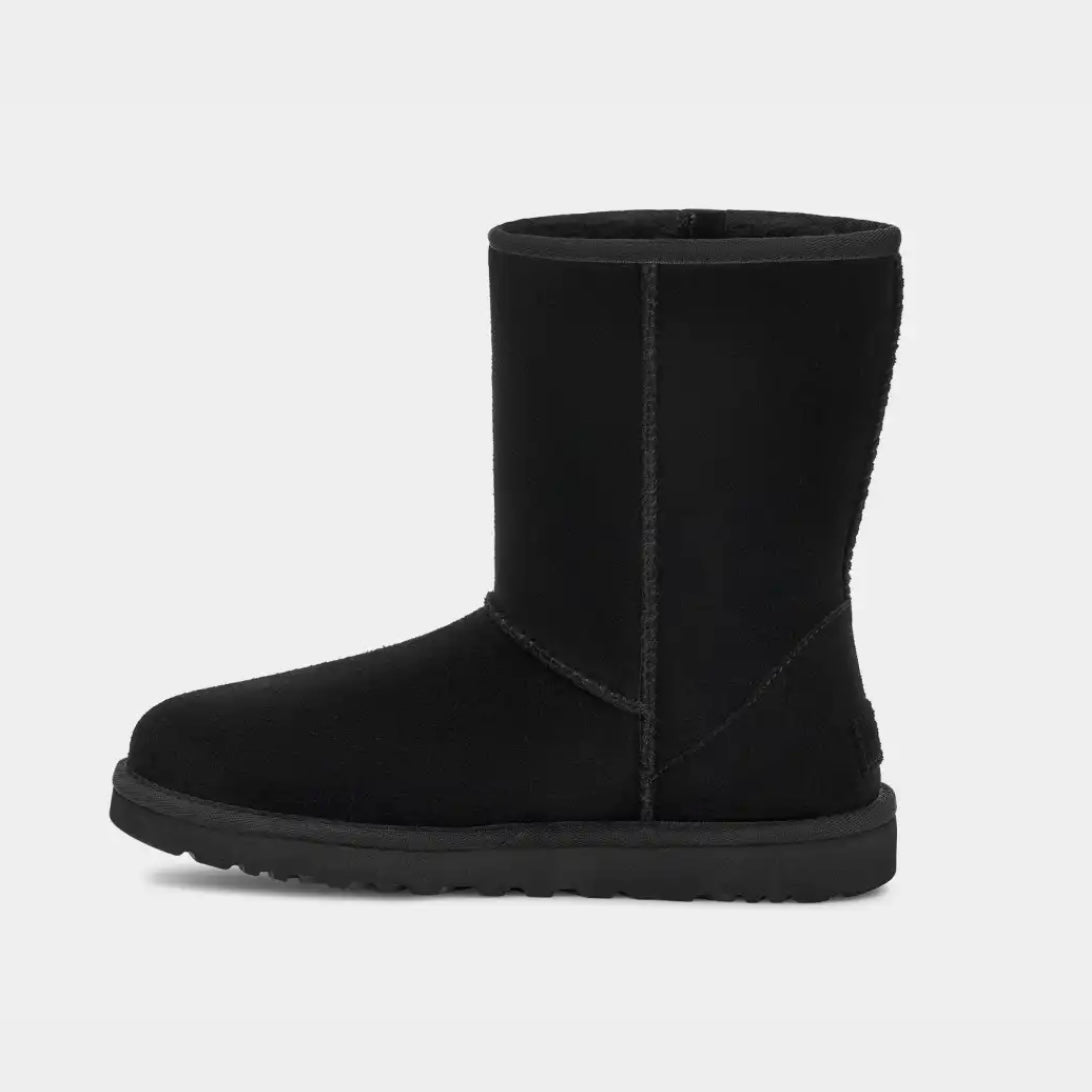 UGG Classic Short Bailey Zip *Pre Order*