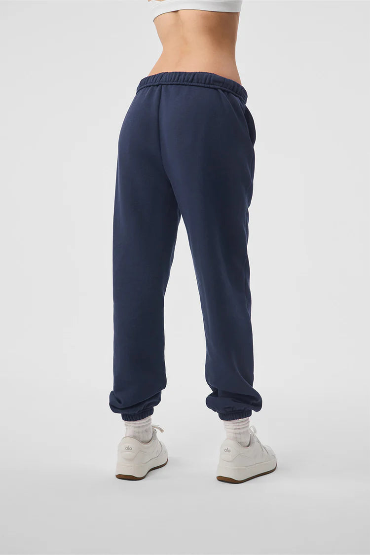 alo yoga Accolade Sweatpants *Pre Order*