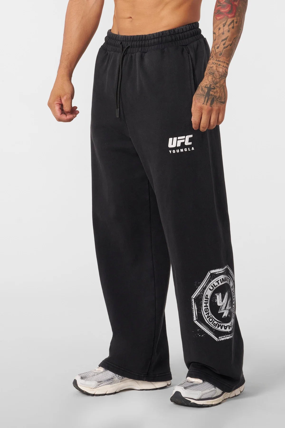 YOUNGLA 2148 - UFC™ CHAMPIONSHIP JOGGERS *Pre Order*