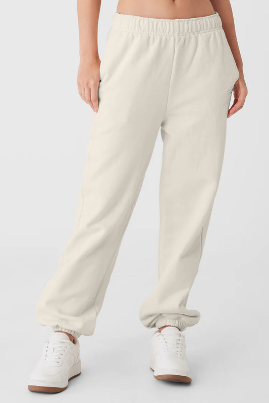 alo yoga Accolade Sweatpants *Pre Order*