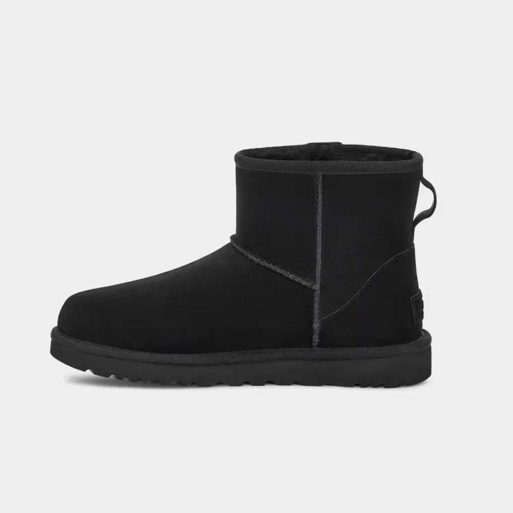UGG Classic Mini Bailey Zip *Pre Order*
