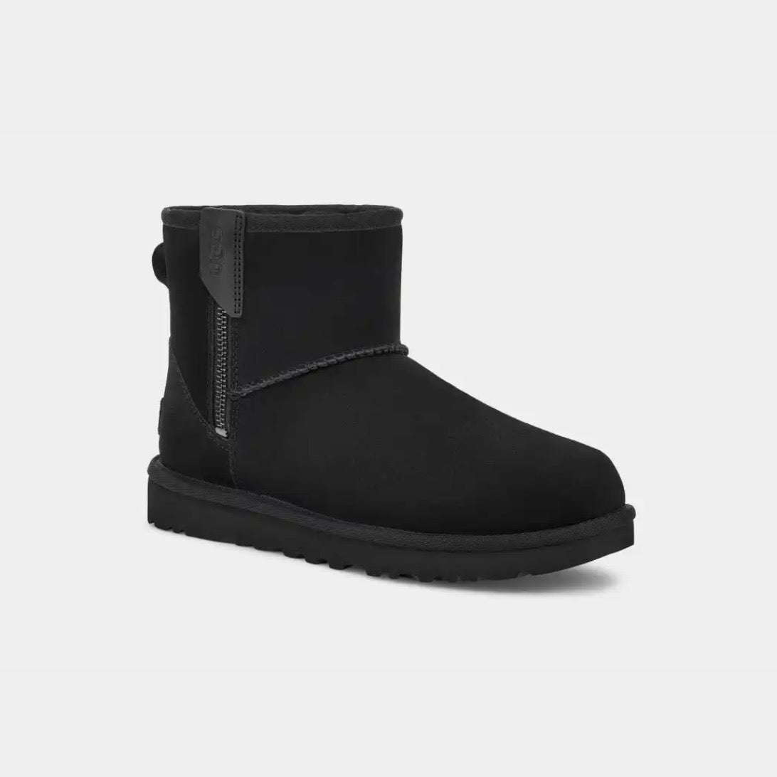 UGG Classic Mini Bailey Zip *Pre Order*