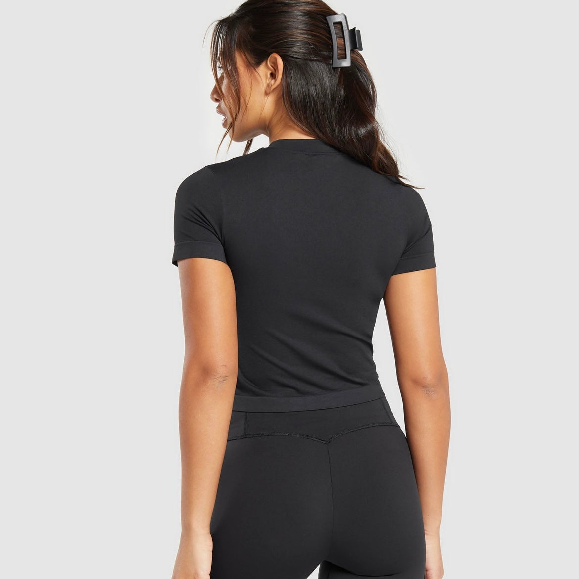 Everyday Seamless Tight Fit Tee *Pre Order*