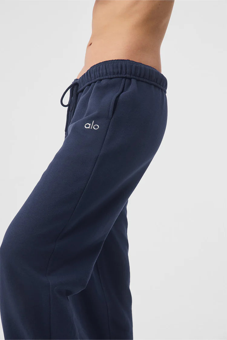 alo yoga Accolade Sweatpants *Pre Order*